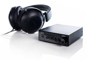 Fostex HP-A4 D/A-Wandler mit Kopfhörer