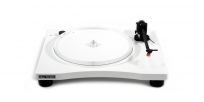 New Horizon 201 turntable incl. dust cover and Cartridge VM-520EB in white