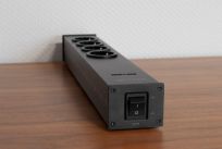 Taga PF-400 USB High End Power Noise Filter 4 Sockets black