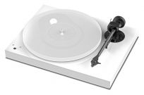 Pro-Ject X1 B Turntable with Pro-ject Pick it S2 MM Cartridge Pianolack white