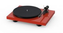 Pro-Ject Debut Carbon DC EVO Plattenspieler mit Ortofon 2M Red hochglanz rot
