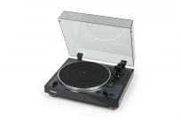Thorens TD 102 A turntable with MM cartridge and phono preamp hgl. black