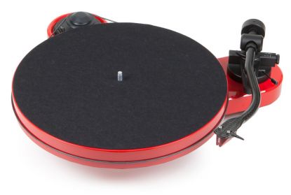 Pro-Ject RPM 1 Carbon with Ortofon 2M Red highgloss red